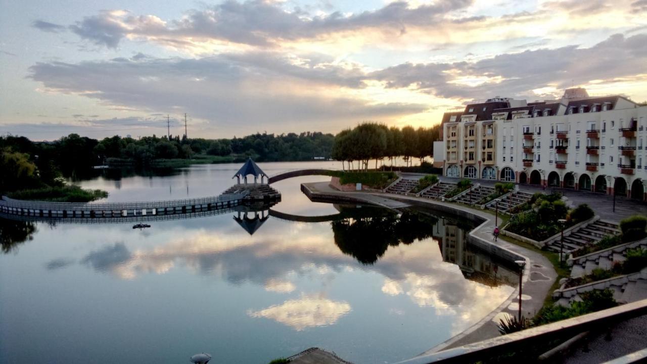 Vue Exceptionnelle Sur Le Lac クレテイユ エクステリア 写真
